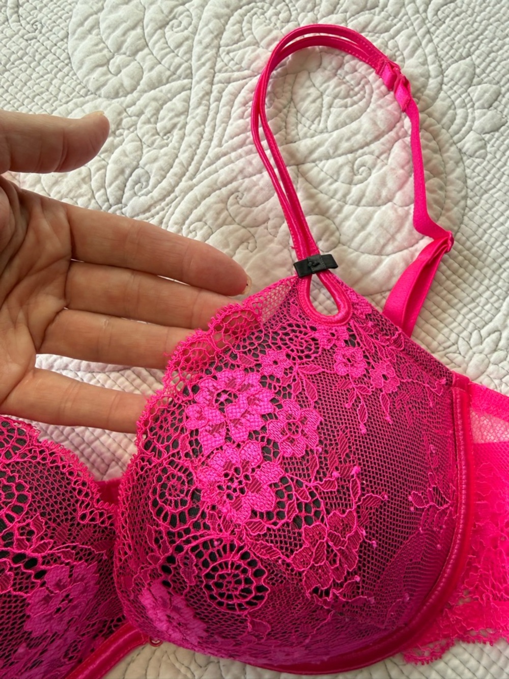 Victoria's Secret Y2K Bright Hot Pink Floral Lace Underwire Bra 34C Adjustable